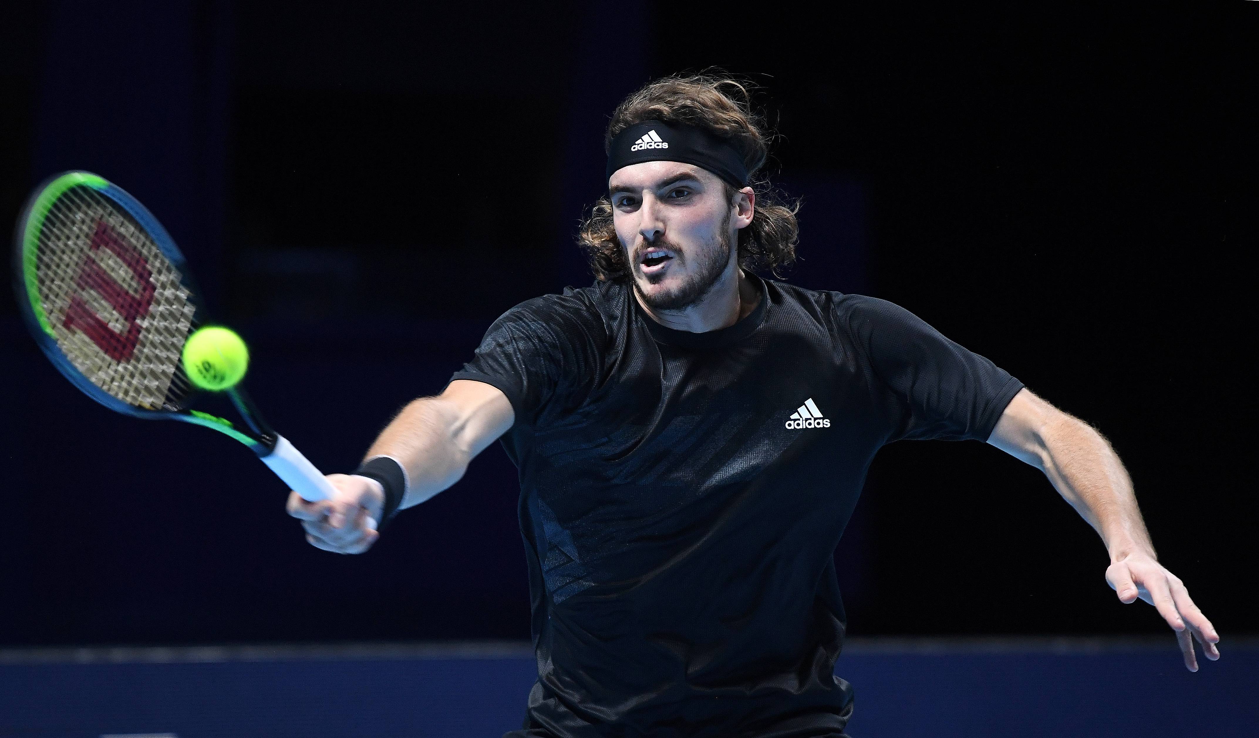 关于日本网球队轻取美国网球队，西西帕斯统治全场的信息