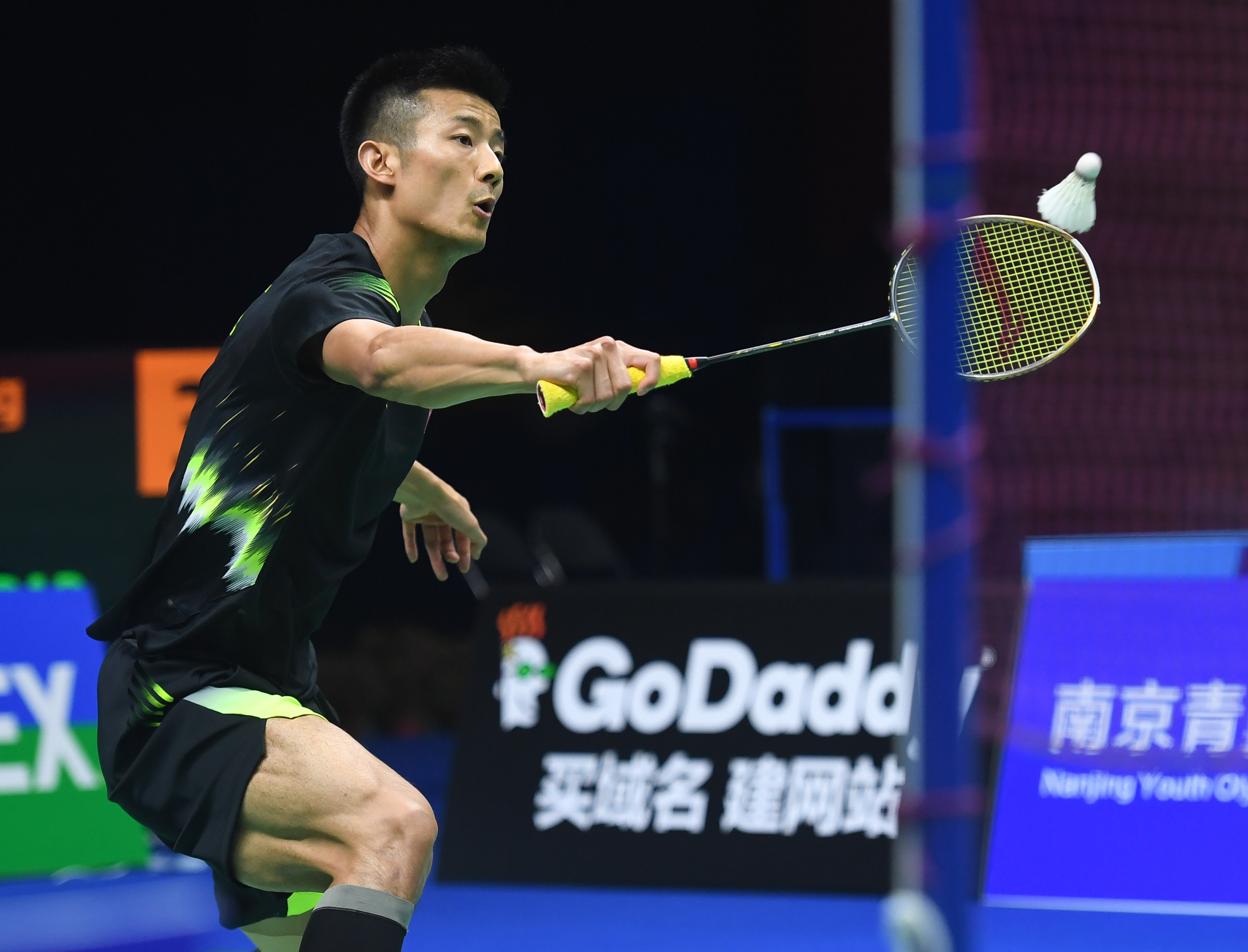 印尼羽毛球队完胜中国羽毛球队，谌龙爆发神勇的简单介绍