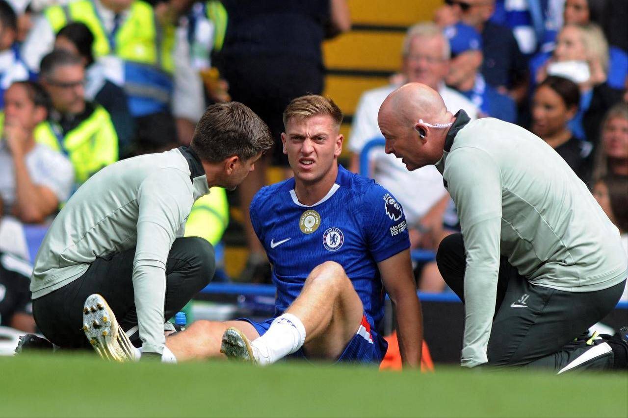 切尔西前锋频繁受伤，引起关注和担忧的简单介绍