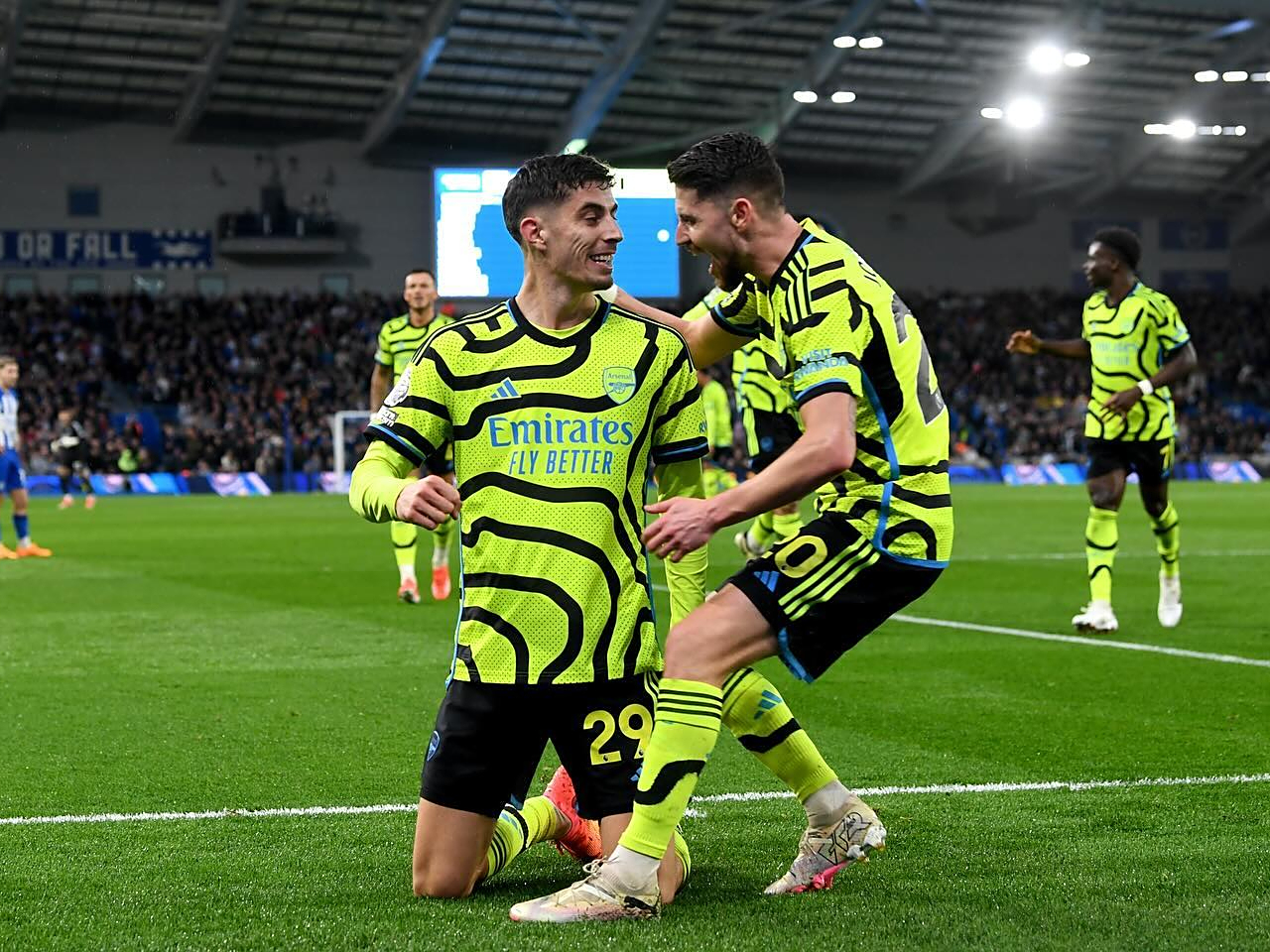 开云体育入口-包含利物浦客场闷平,积分榜领先优势不再的词条