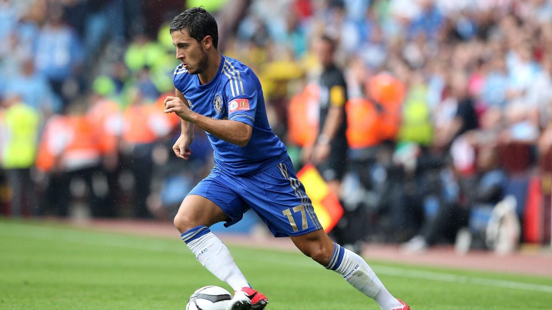 阿什拉夫一锤定音，加拿大足球历史性完胜德国的战术启示