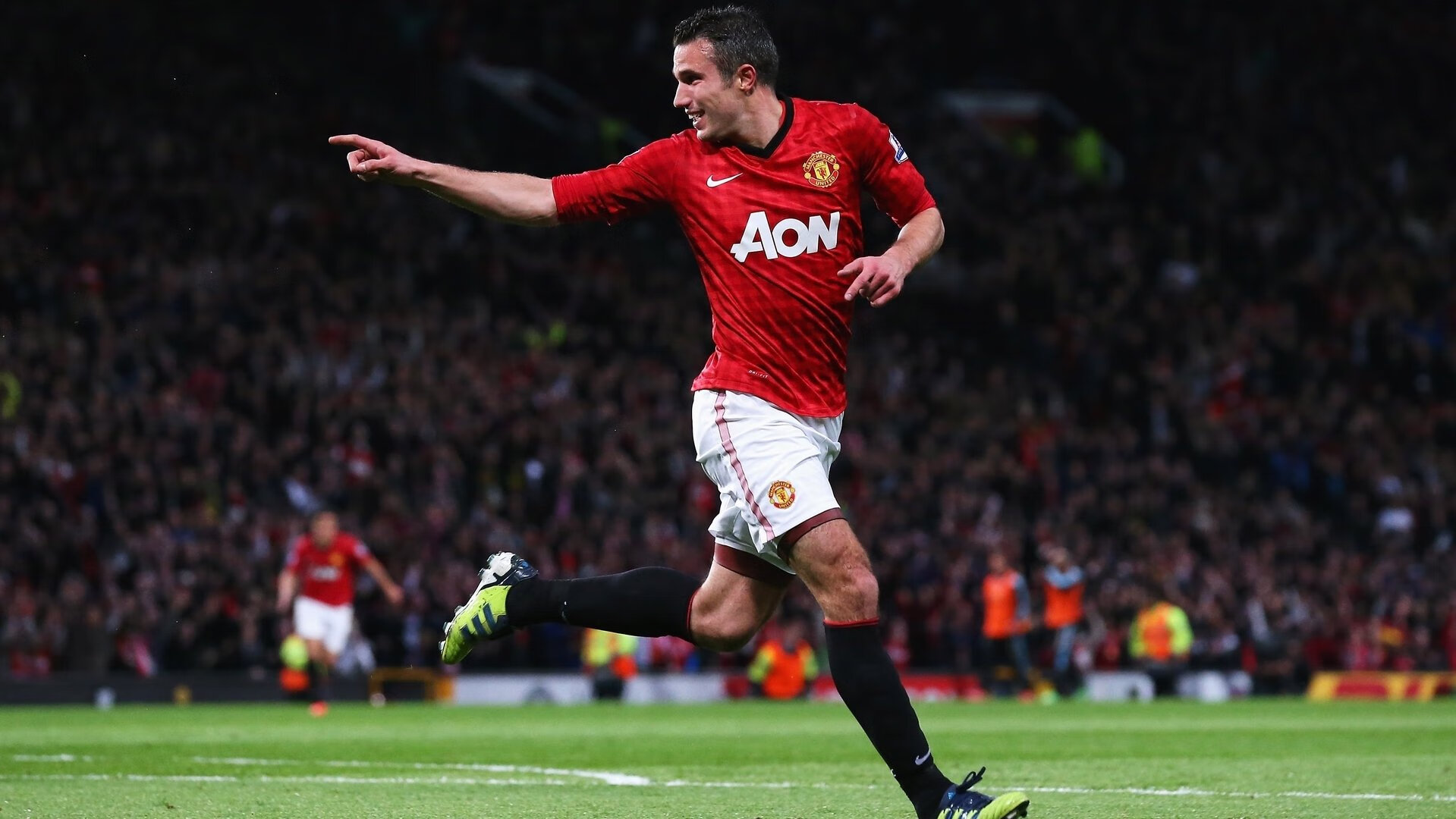 从莱比锡到米兰，巴斯托尼的哥伦比亚式防守，如何为红牛式争冠注入灵魂